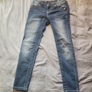 Miss Me skinny jeans Size 27
